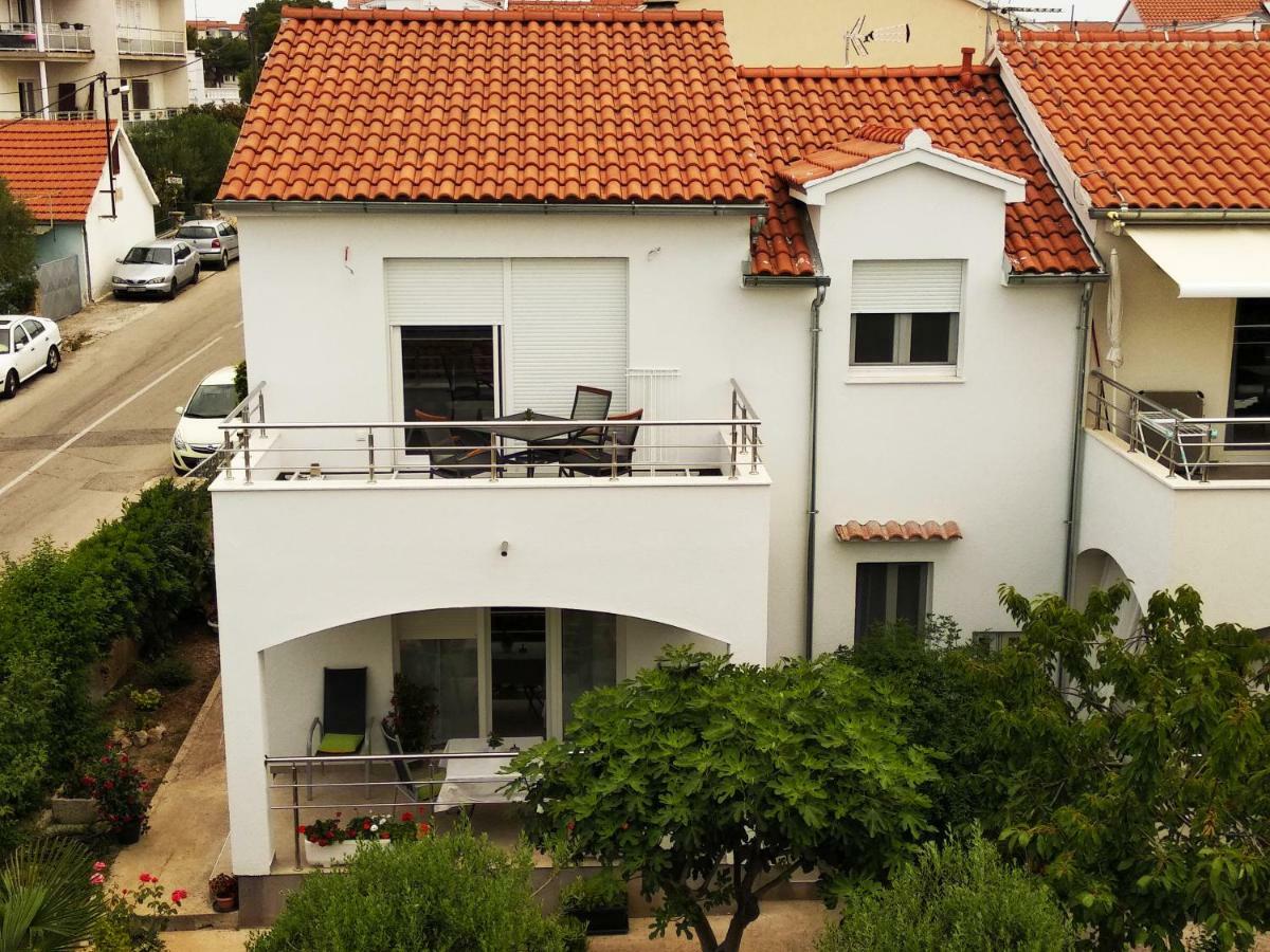 Radenka Zafron Apartment Vodice Exterior photo